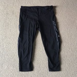 Lululemon cropped Capri leggings
